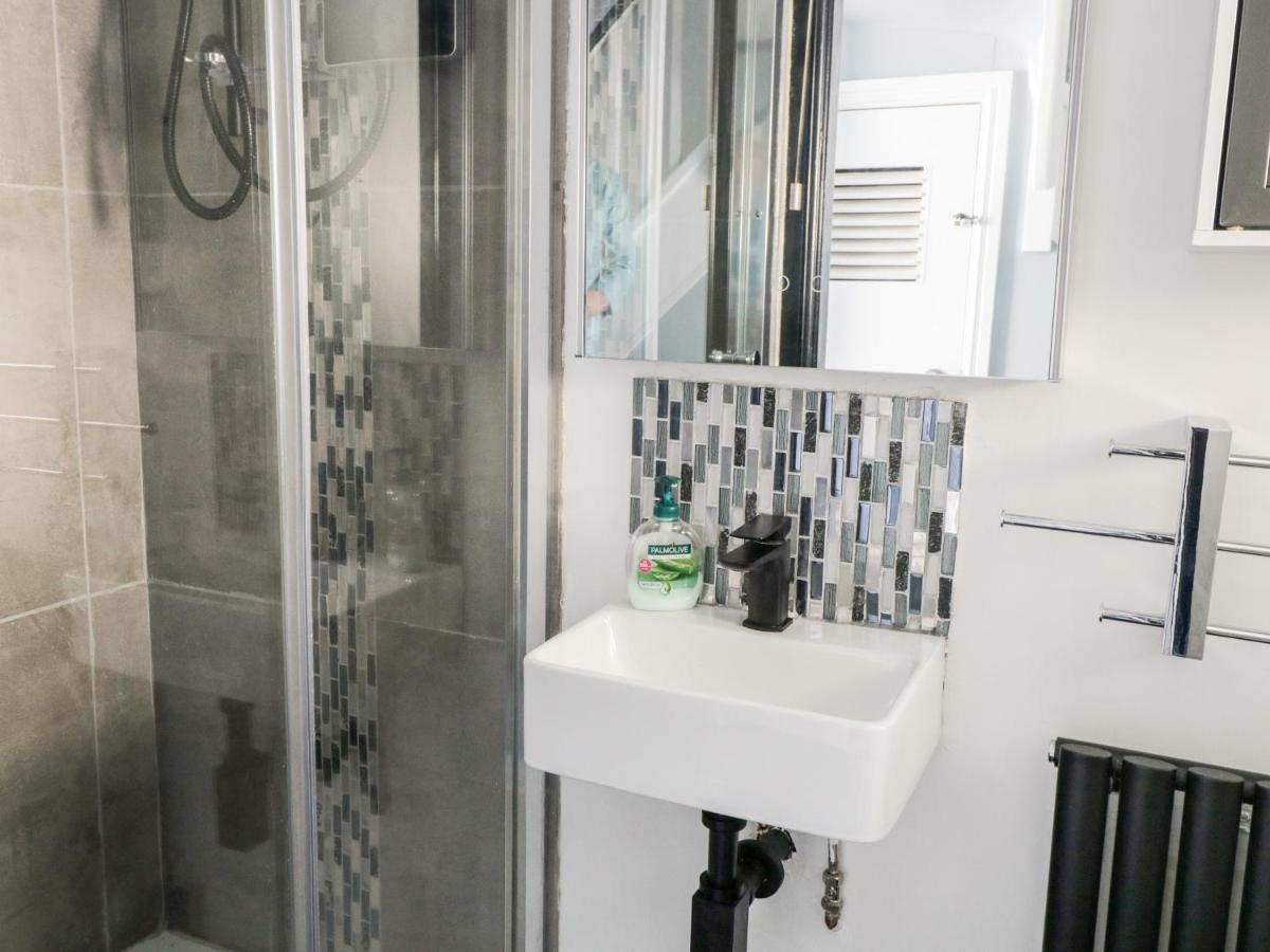 9 Navigation Square Villa Skipton Ngoại thất bức ảnh