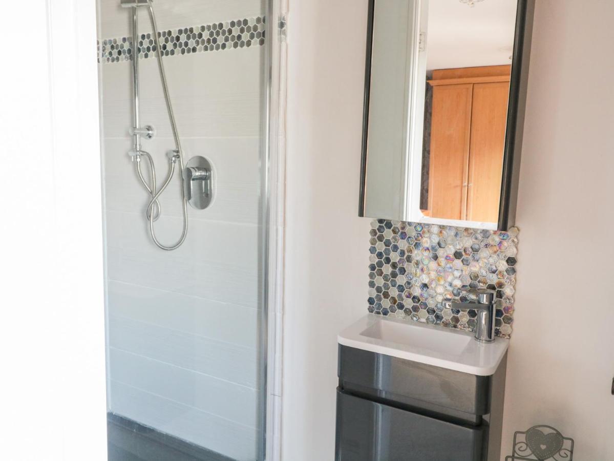 9 Navigation Square Villa Skipton Ngoại thất bức ảnh